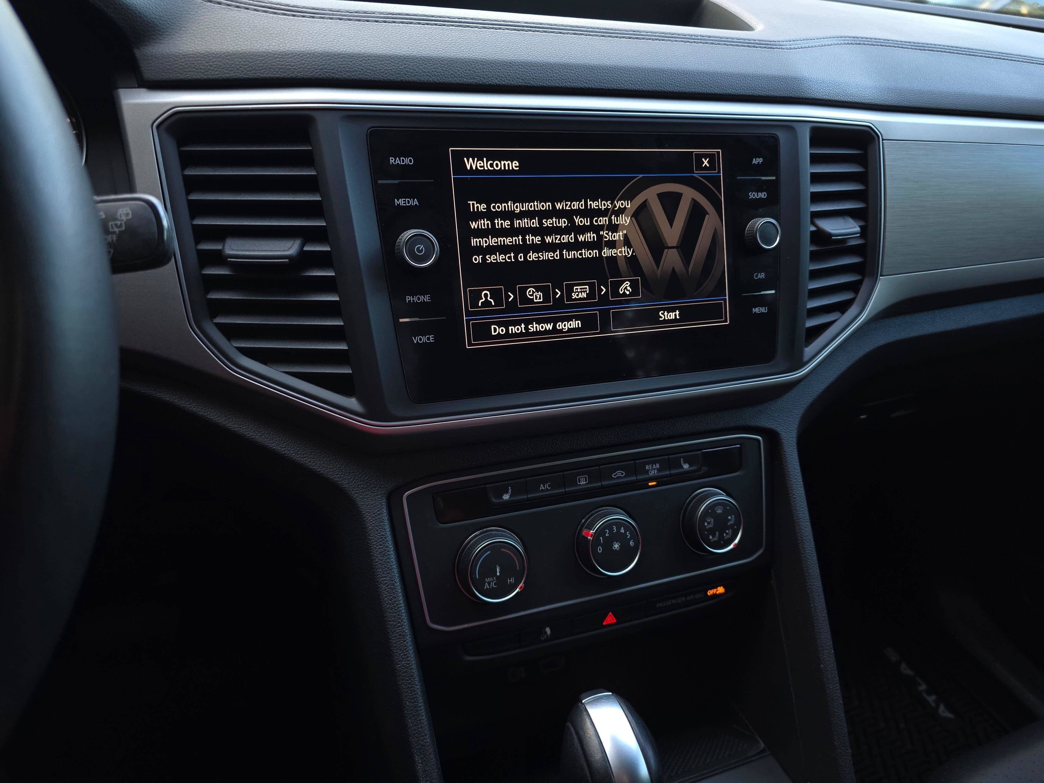 Used 2018 Volkswagen Atlas SE image 28