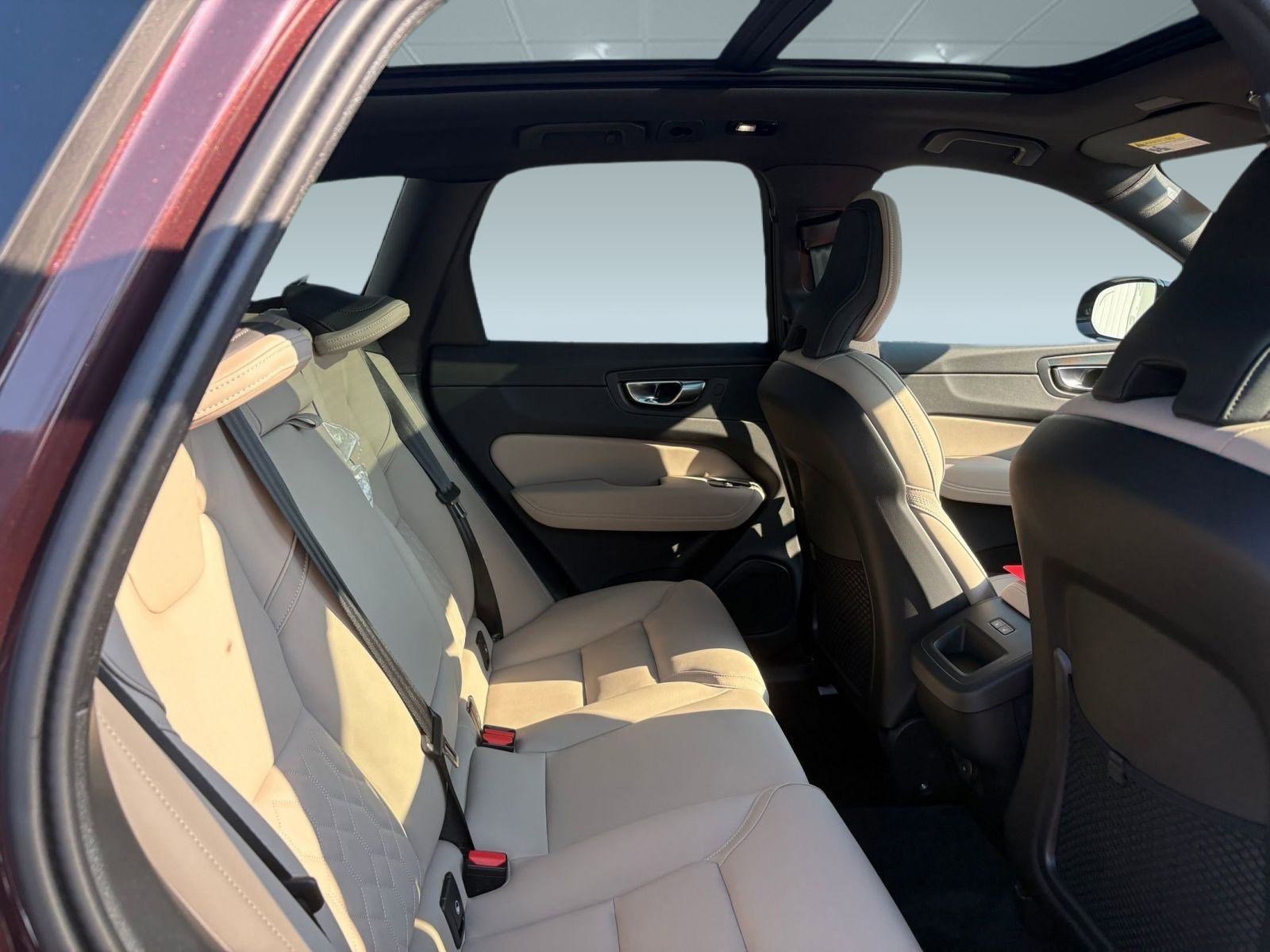 New 2026 Volvo XC60 B5 Plus w/ Climate Package image 26