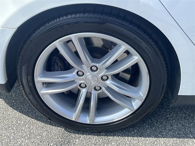 Used 2015 Tesla Model S 85 image 18