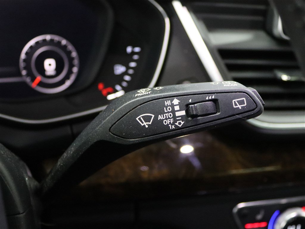 Used 2018 Audi Q5 2.0T Premium Plus w/ Premium Plus Package image 35