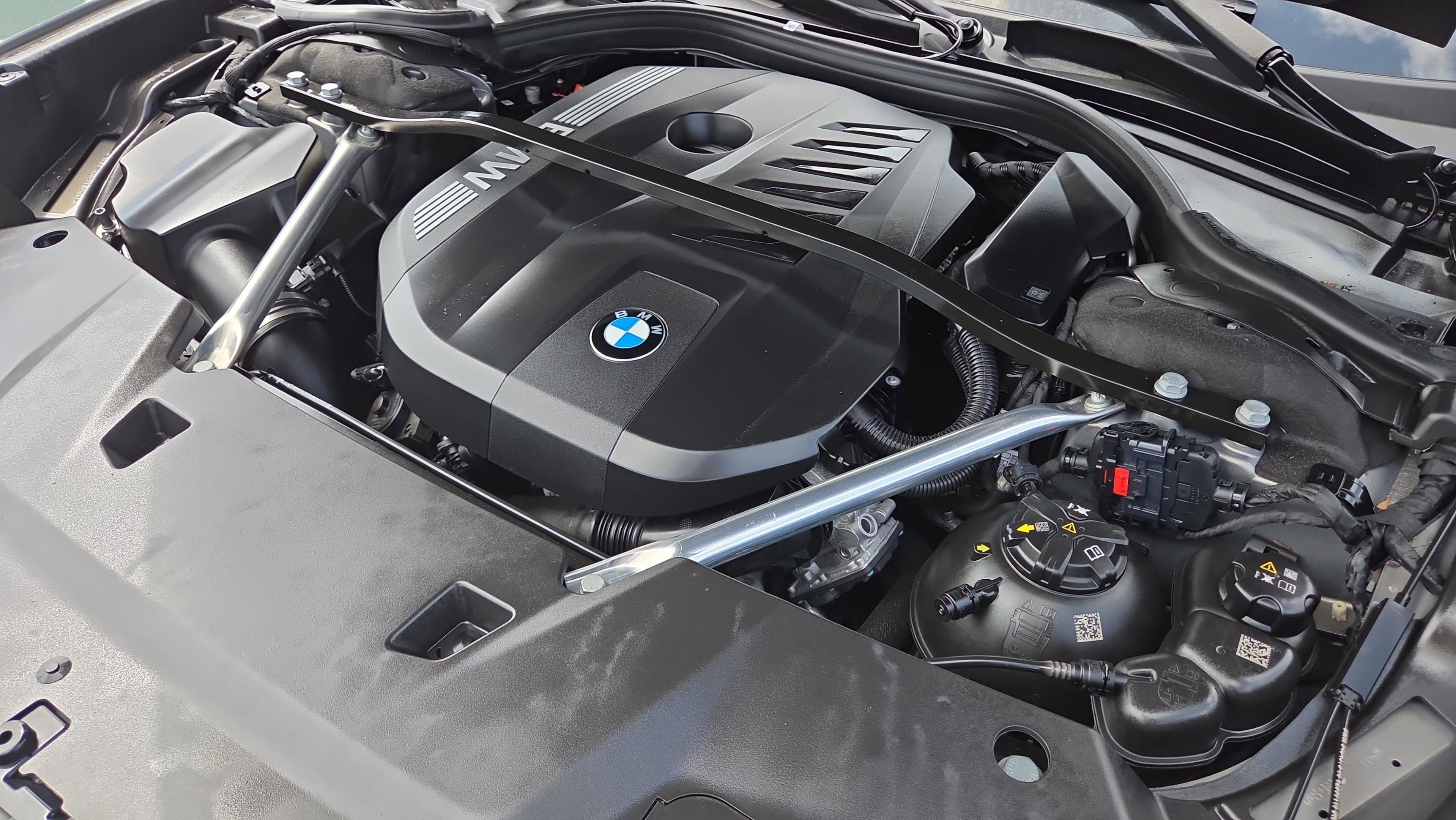 Certified 2023 BMW 740i RWD image 20