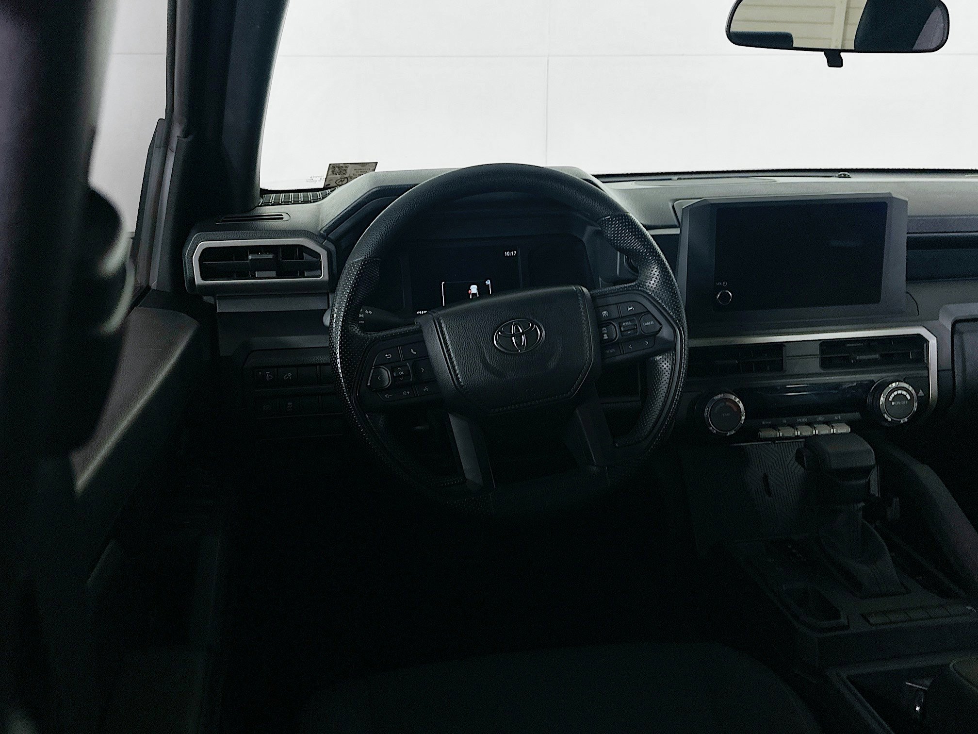 Used 2025 Toyota Tacoma SR image 17