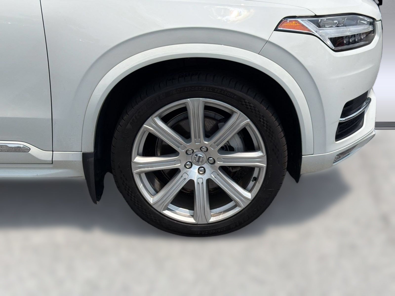 Used 2019 Volvo XC90 T6 Inscription w/ Protection Package Premier AWD/4WD image 12