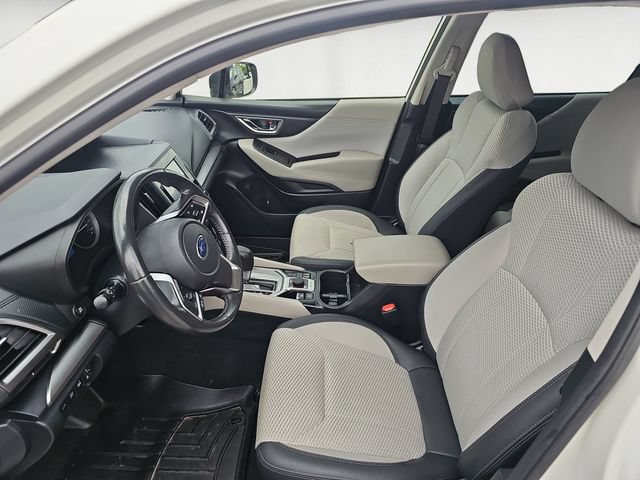 Used 2023 Subaru Forester Premium AWD/4WD image 9