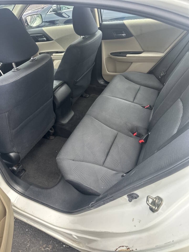 Used 2016 Honda Accord LX image 5