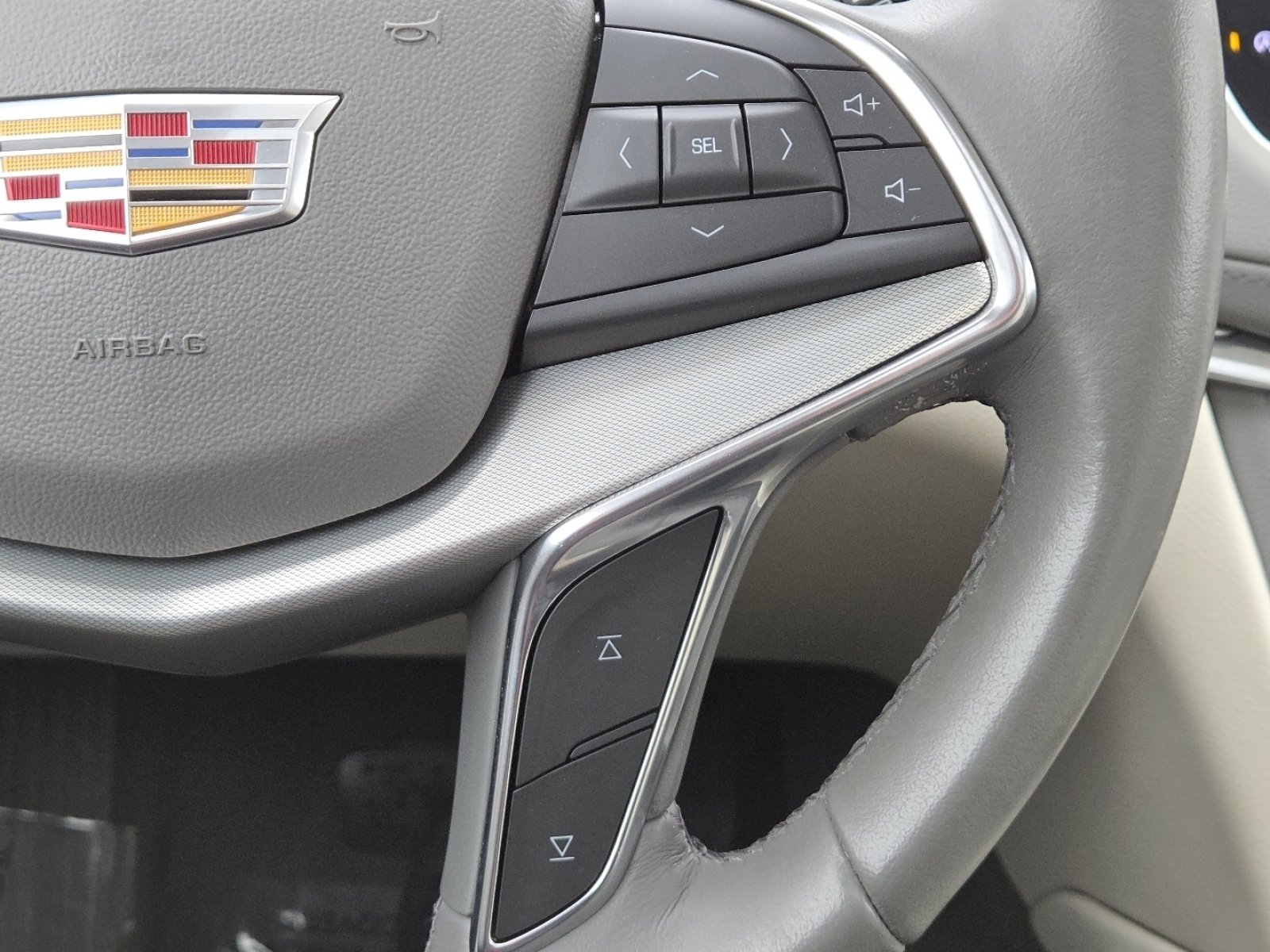 Used 2020 Cadillac XT5 Premium Luxury image 35