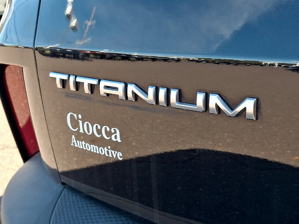Used 2022 Ford Escape Titanium w/ Titanium Elite Package AWD/4WD image 34
