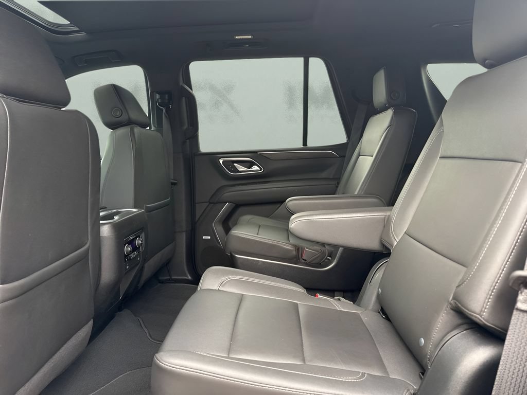 Used 2023 Chevrolet Tahoe Z71 w/ Z71 Off-Road Package AWD/4WD image 13