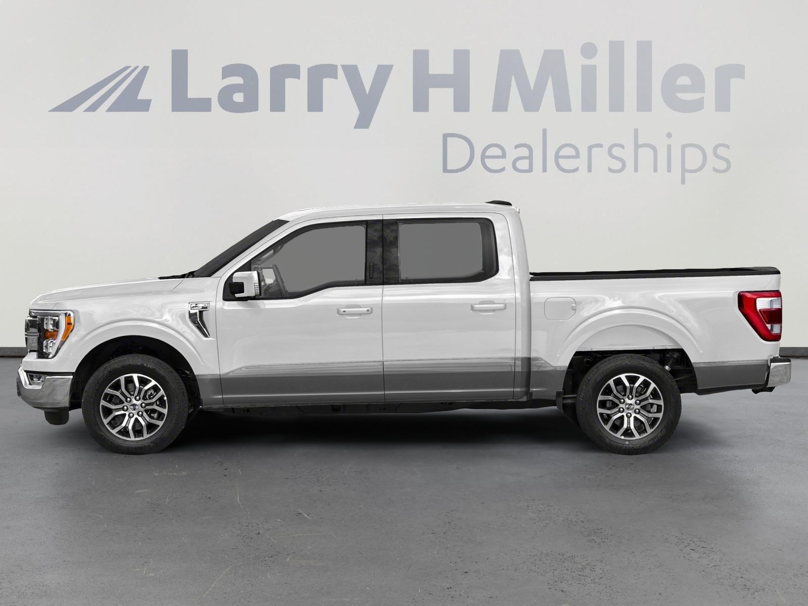Used 2021 Ford F150 Lariat w/ Equipment Group 502A High AWD/4WD image 5