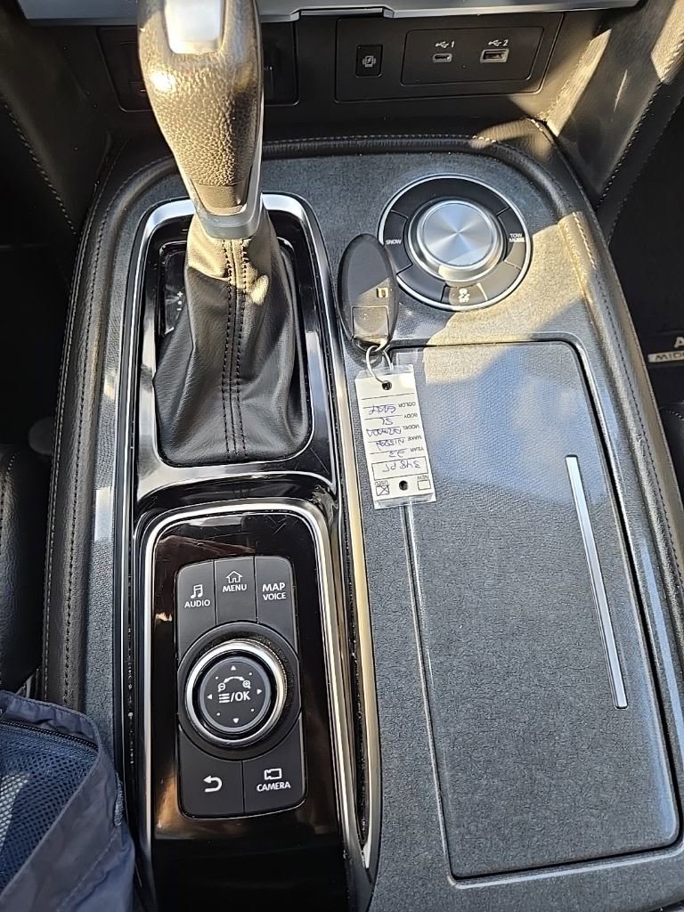 Used 2023 Nissan Armada SL w/ Midnight Edition Package image 20