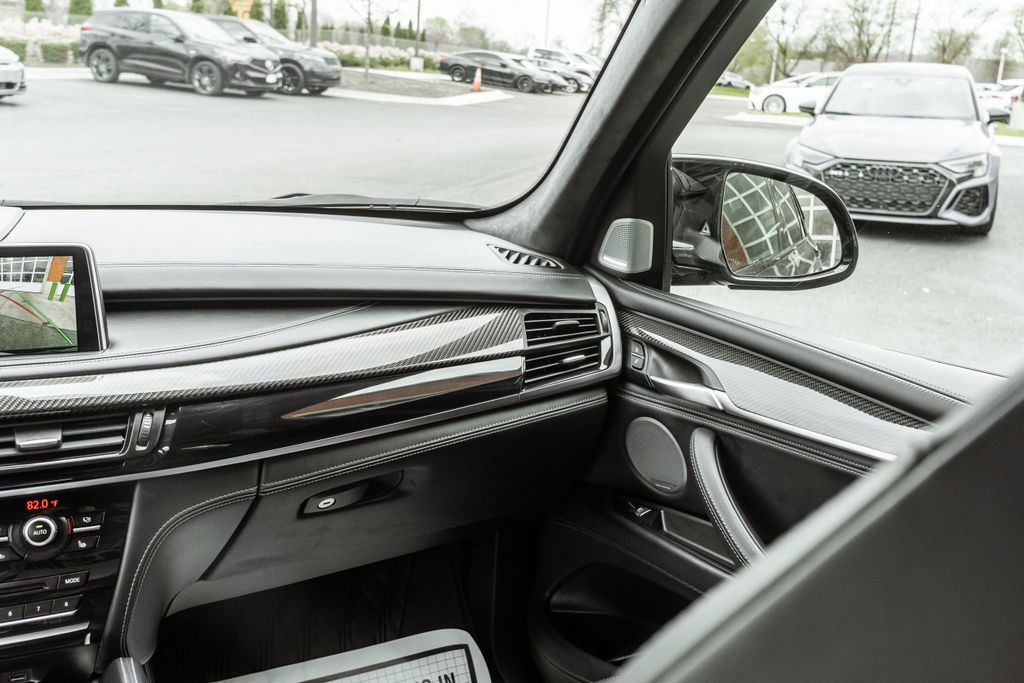Used 2018 BMW X5 M image 16