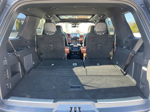 Used 2024 Lincoln Navigator Reserve image 30