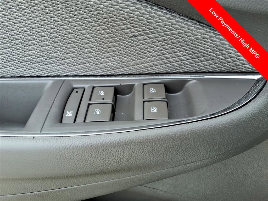 Used 2018 Chevrolet Cruze LS w/ LS Fleet Convenience Package image 24