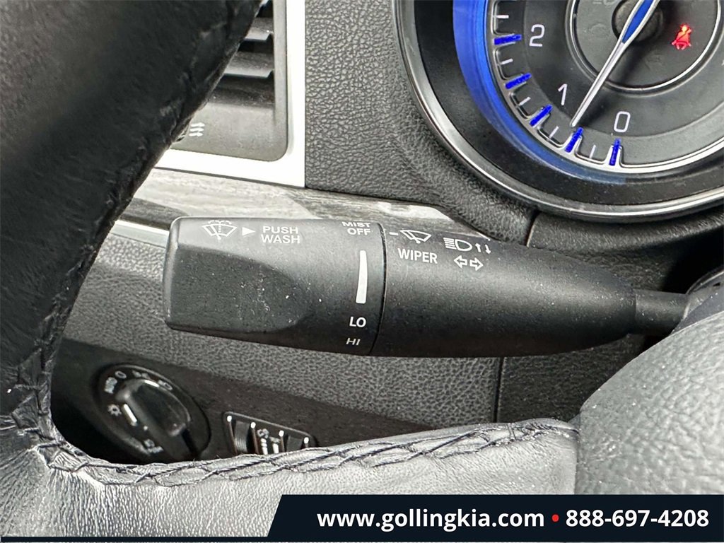 Used 2021 Chrysler 300 Touring L image 29