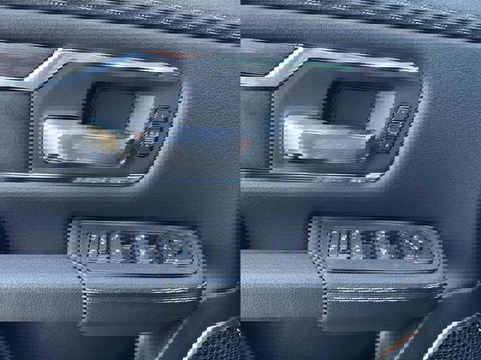 New 2026 RAM 1500 Laramie w/ Sport Appearance Package image 12