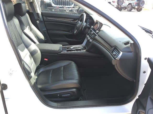 Used 2022 Honda Accord Touring image 19