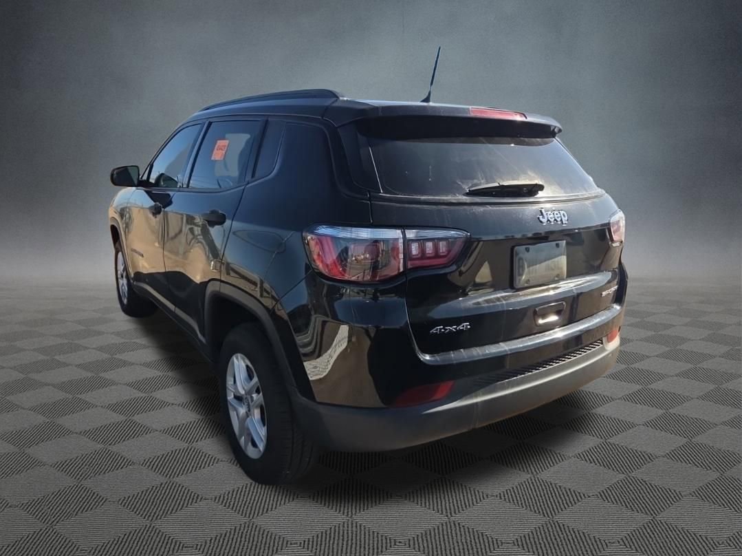 Used 2017 Jeep Compass Sport AWD/4WD image 4