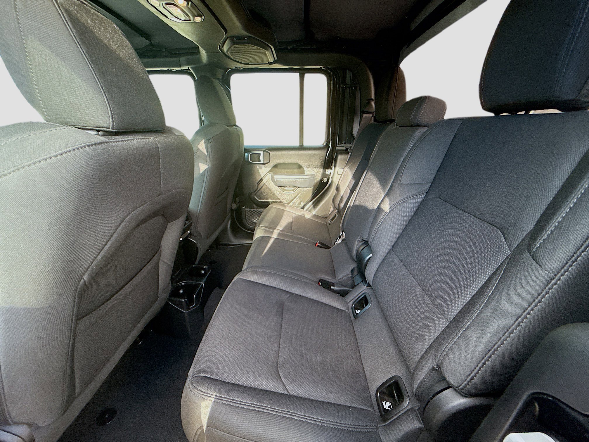 Used 2022 Jeep Gladiator Sport image 23