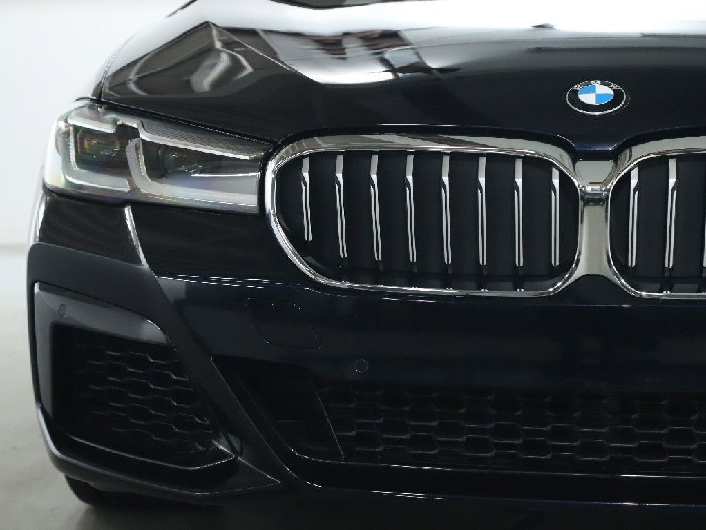 Certified 2022 BMW 540i xDrive w/ M Sport Package image 7