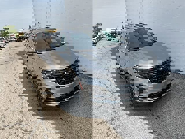 Used 2024 Chevrolet Equinox RS image 1