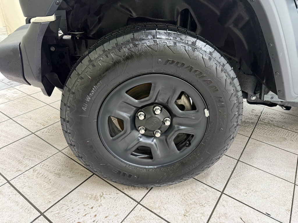 Used 2024 Jeep Wrangler Sport image 12