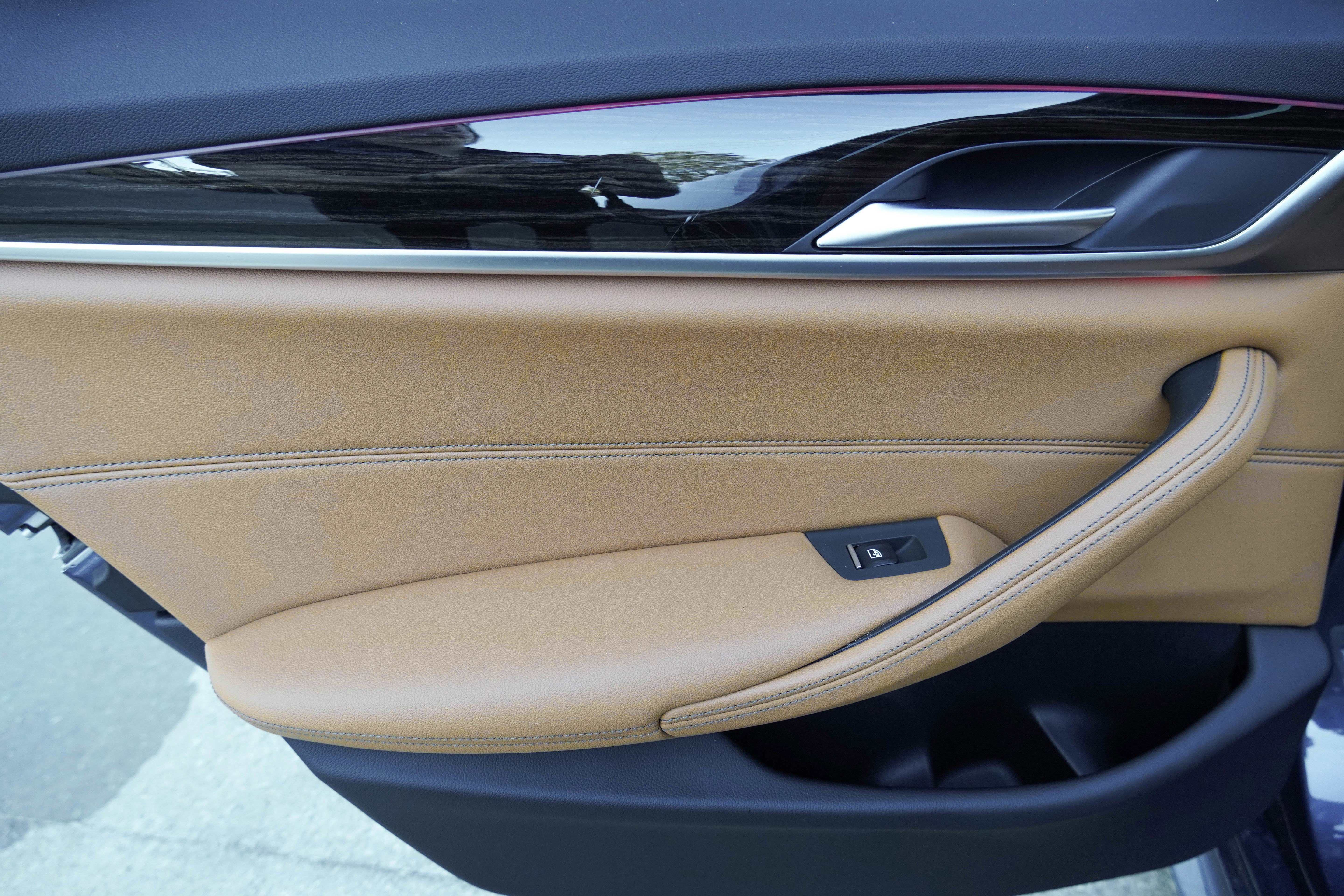 Certified 2023 BMW 530i w/ M Sport Package image 33