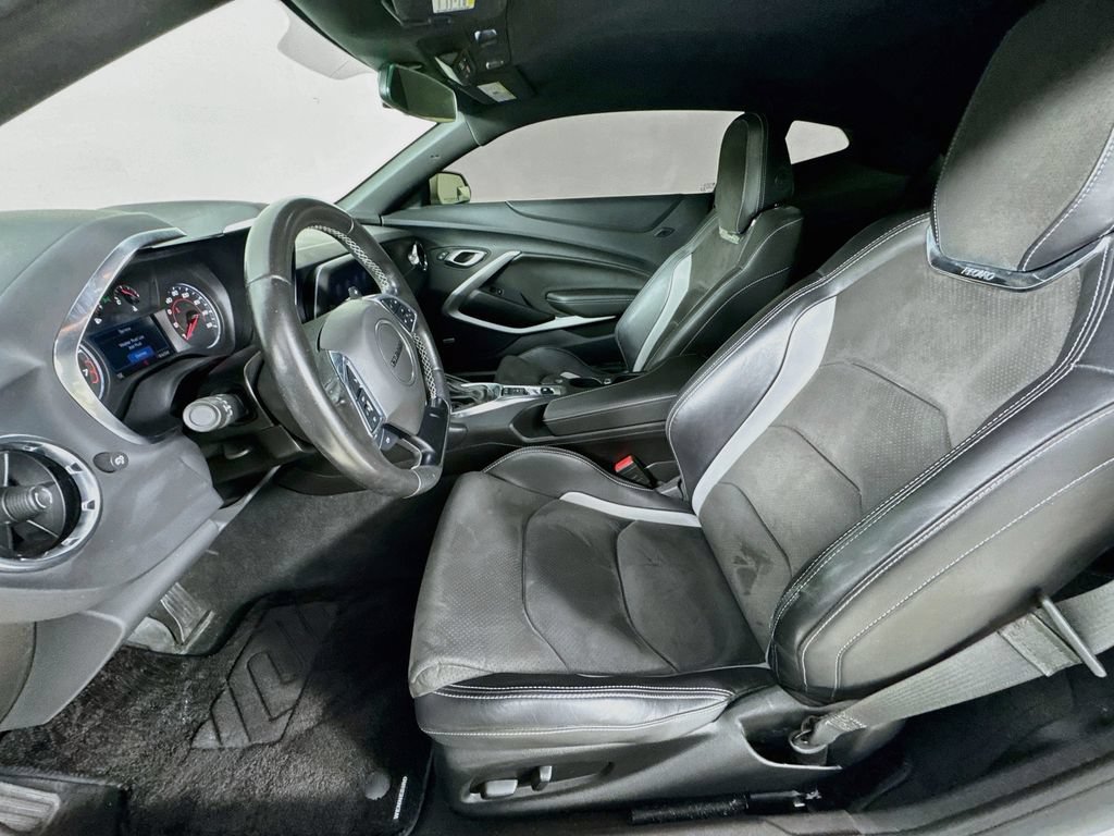 Used 2023 Chevrolet Camaro LT w/ Technology Package RWD image 25