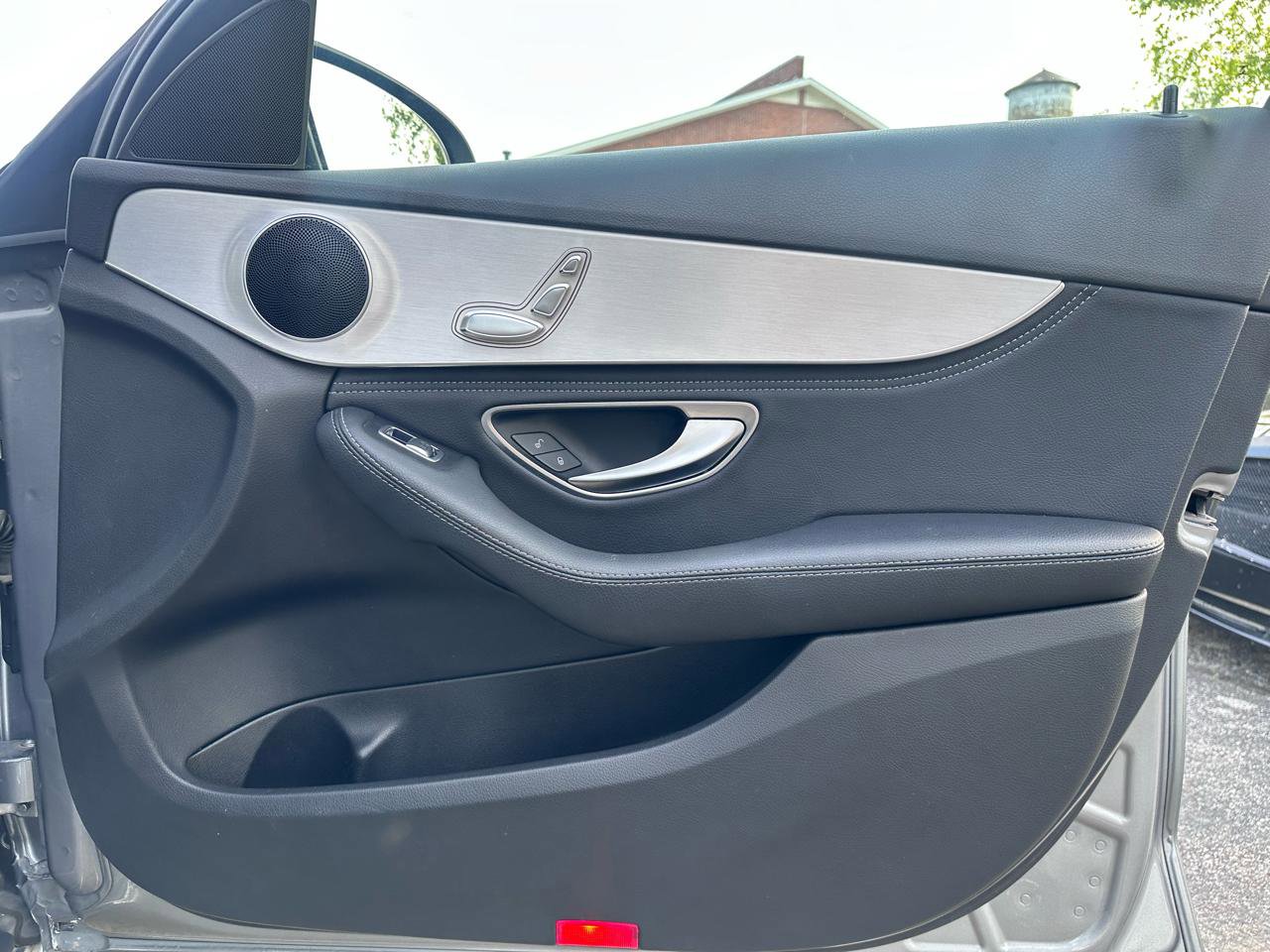Used 2015 Mercedes-Benz C 300 Sedan image 26