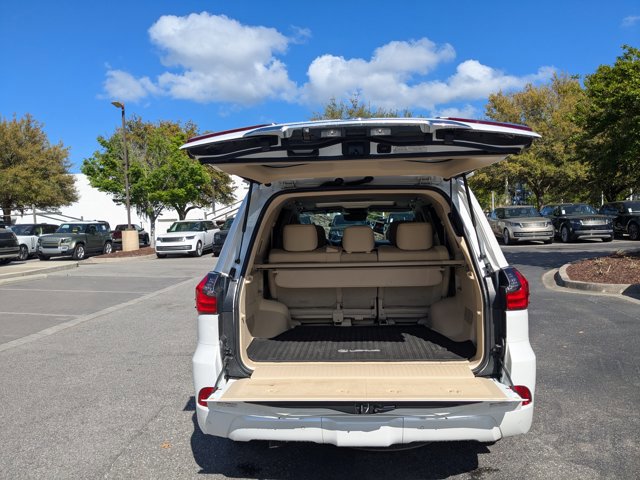 Used 2021 Lexus LX 570 4WD w/ Luxury Package image 7