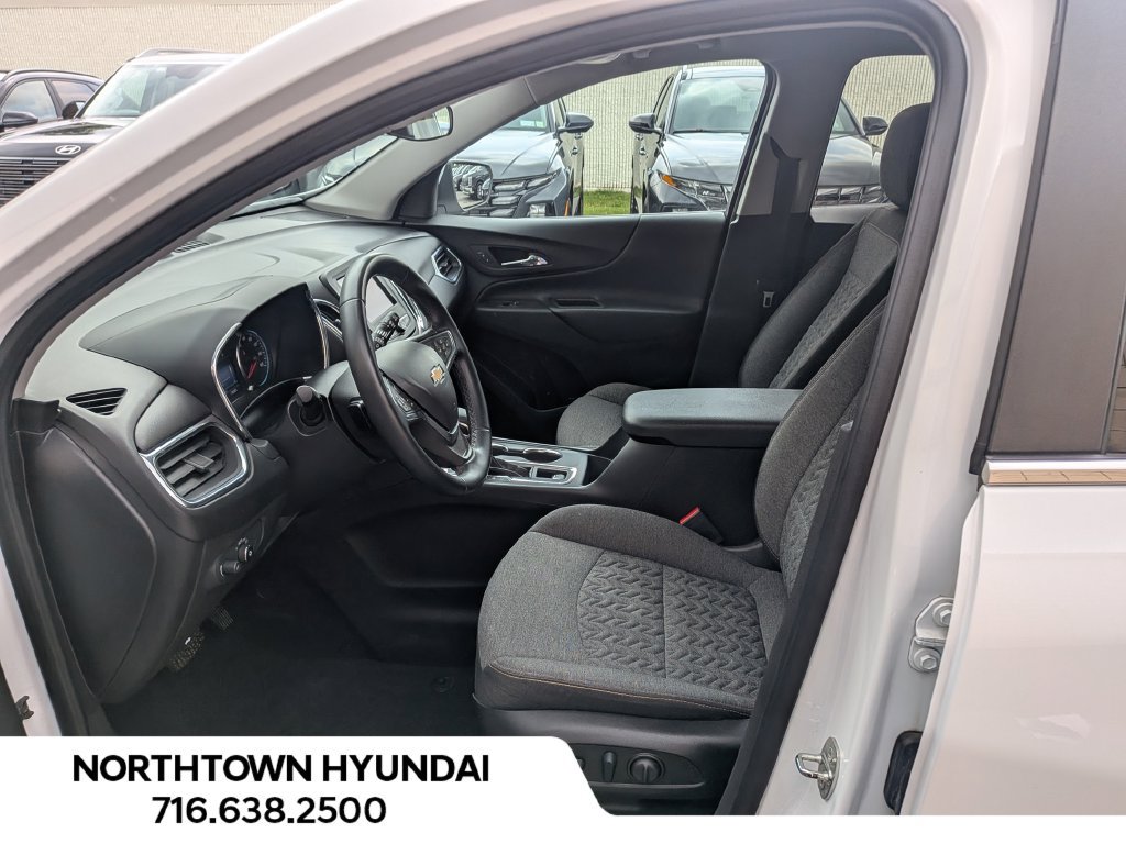 Used 2023 Chevrolet Equinox LT FWD image 11