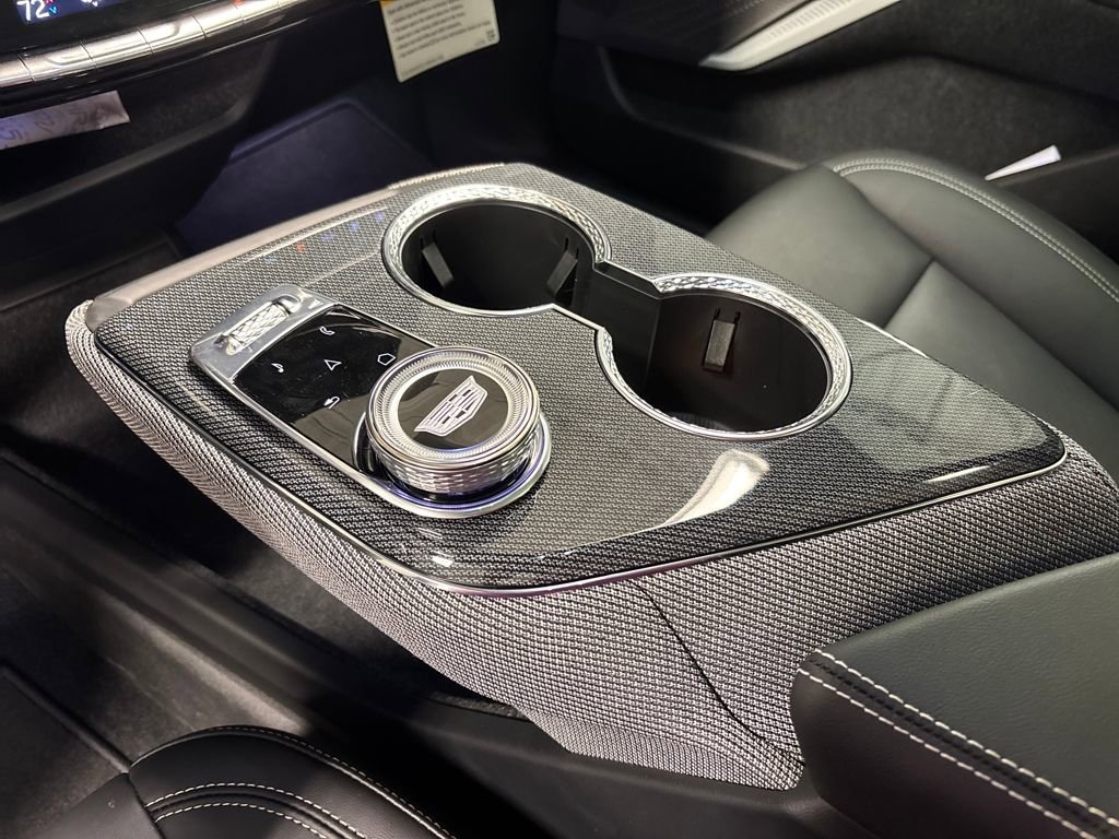 New 2026 Cadillac Optiq Sport 1 image 37