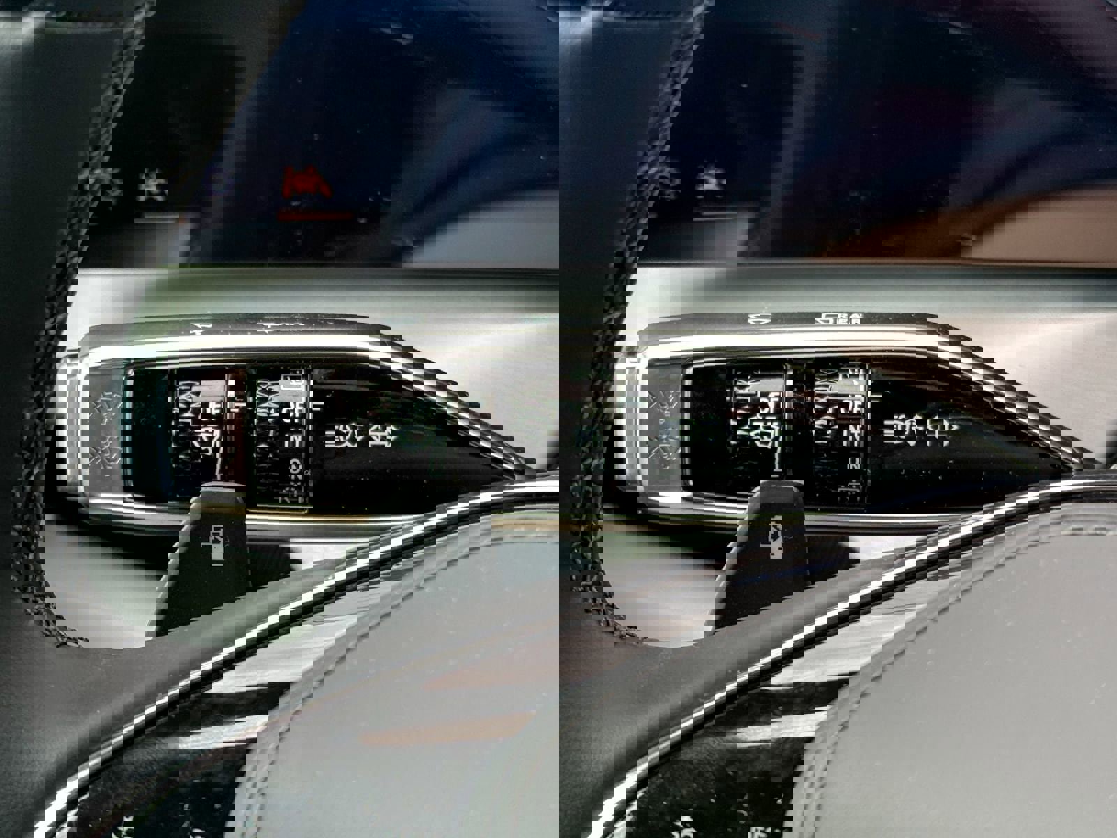 New 2026 Cadillac Vistiq Premium Luxury w/ LPO, Floor Liner Package image 26