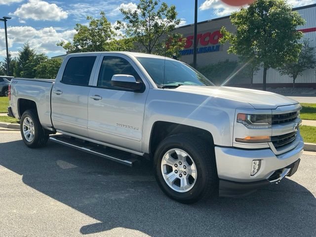 Used 2017 Chevrolet Silverado 1500 LT w/ All Star Edition AWD/4WD image 2