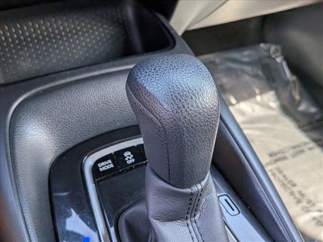 Used 2022 Toyota Corolla LE FWD image 11