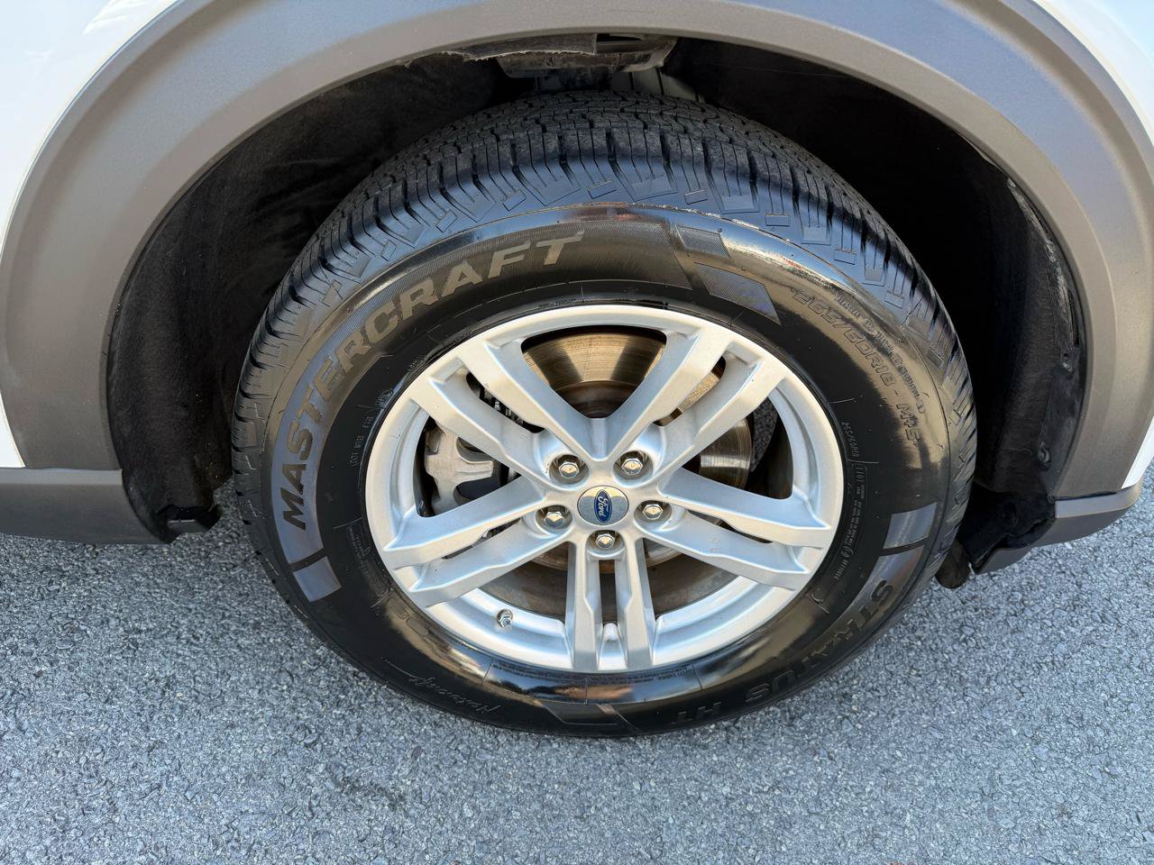 Used 2020 Ford Explorer XLT RWD image 43