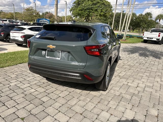 Used 2025 Chevrolet Trax LS w/ LS Convenience Package FWD image 37