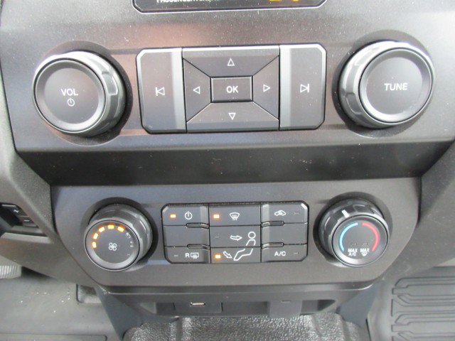 Used 2022 Ford F450 XL w/ Power Equipment Group image 28