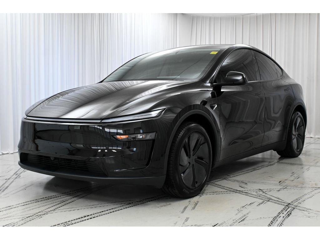 Used 2026 Tesla Model Y Long Range RWD image 5