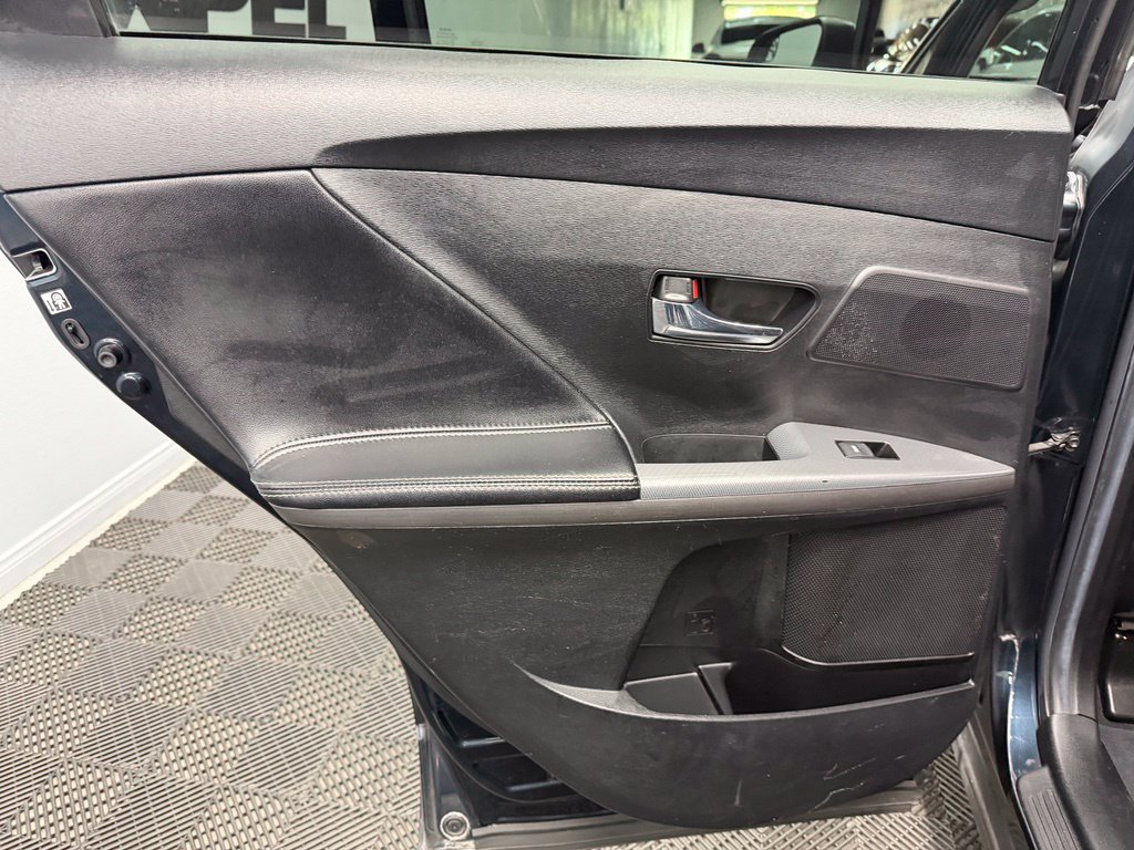 Used 2014 Toyota Venza XLE w/ XLE Premium Package FWD image 42