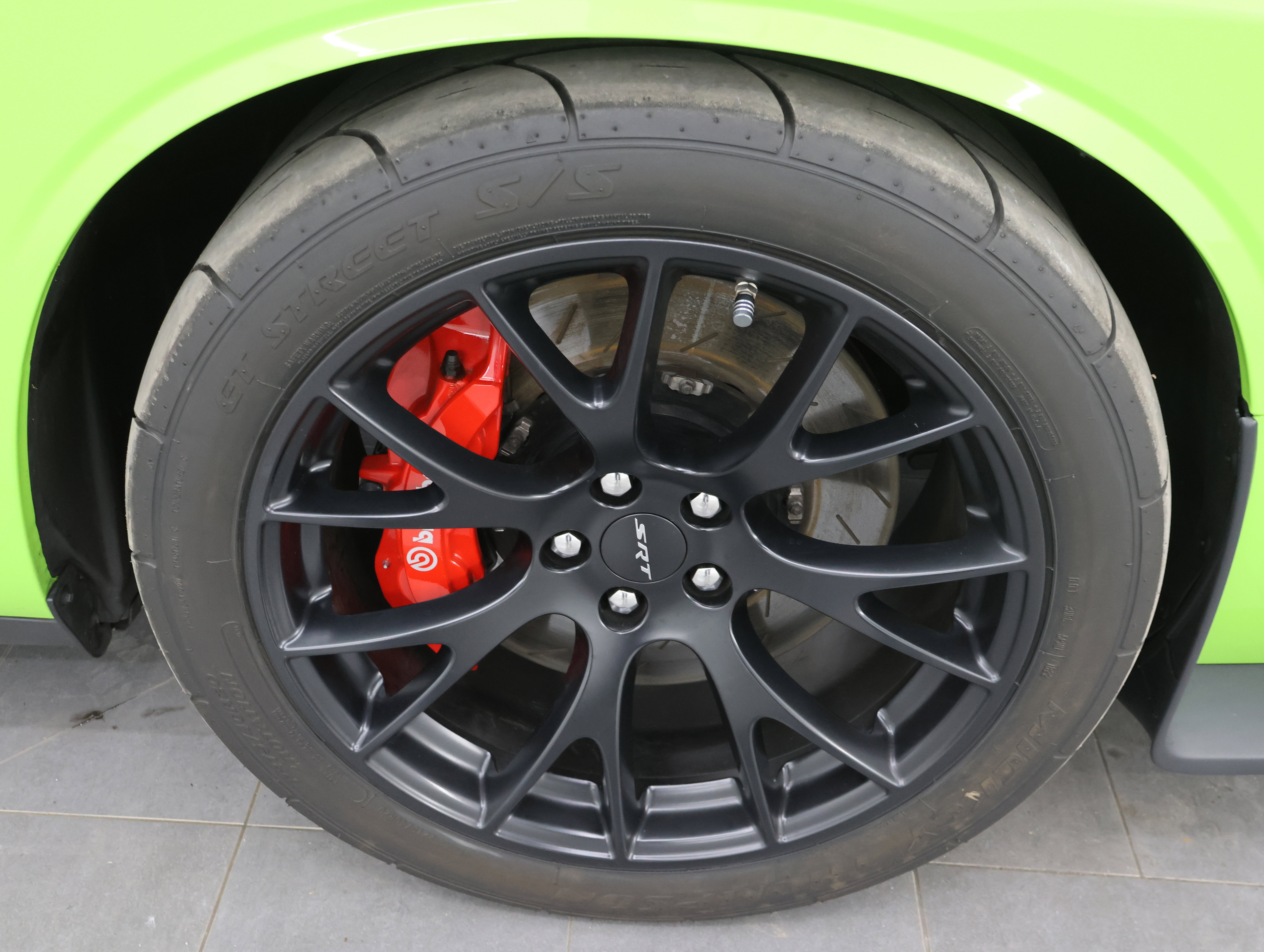 Used 2015 Dodge Challenger SRT Hellcat image 3