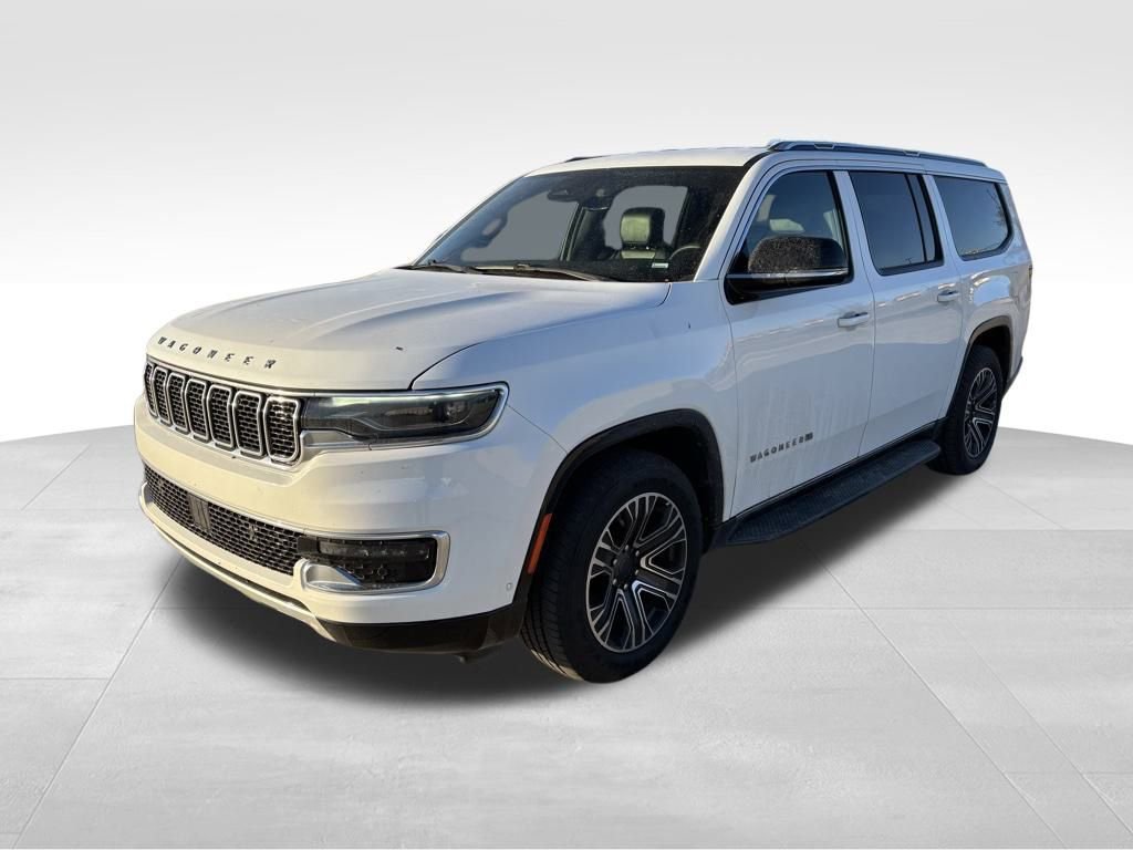 Used 2023 Jeep Wagoneer L Series II image 2