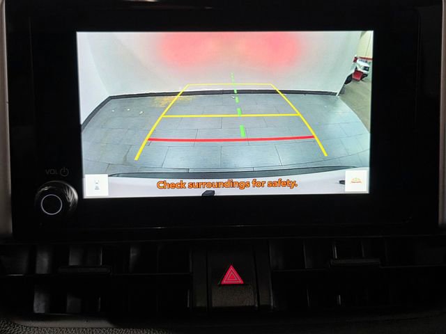 Used 2025 Toyota RAV4 XLE AWD/4WD image 19