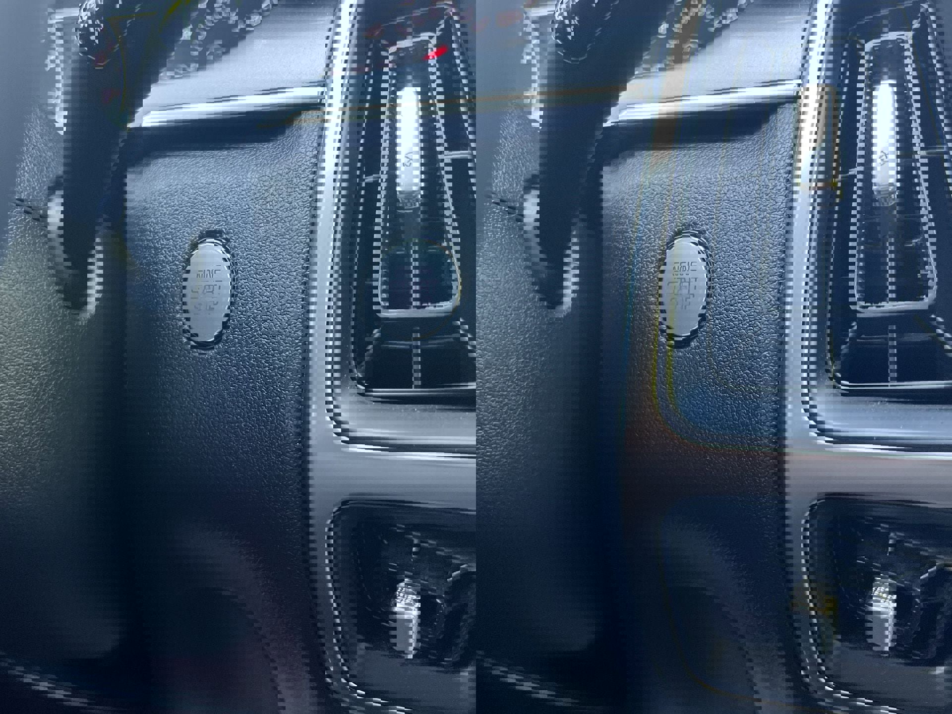 Used 2023 Kia Sorento S w/ Panoramic Sunroof Package FWD image 6