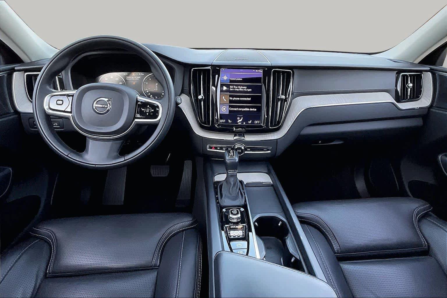 Used 2021 Volvo XC60 T5 Inscription w/ Protection Package AWD/4WD image 14