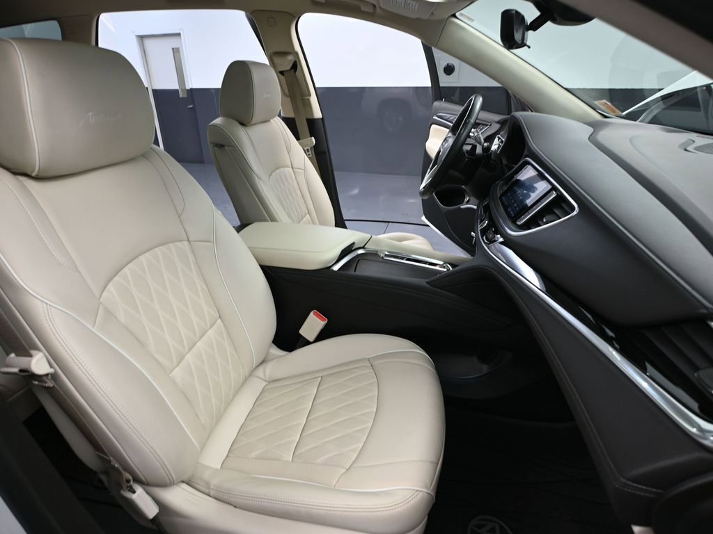 Used 2022 Buick Enclave Avenir w/ Avenir Technology Package image 56