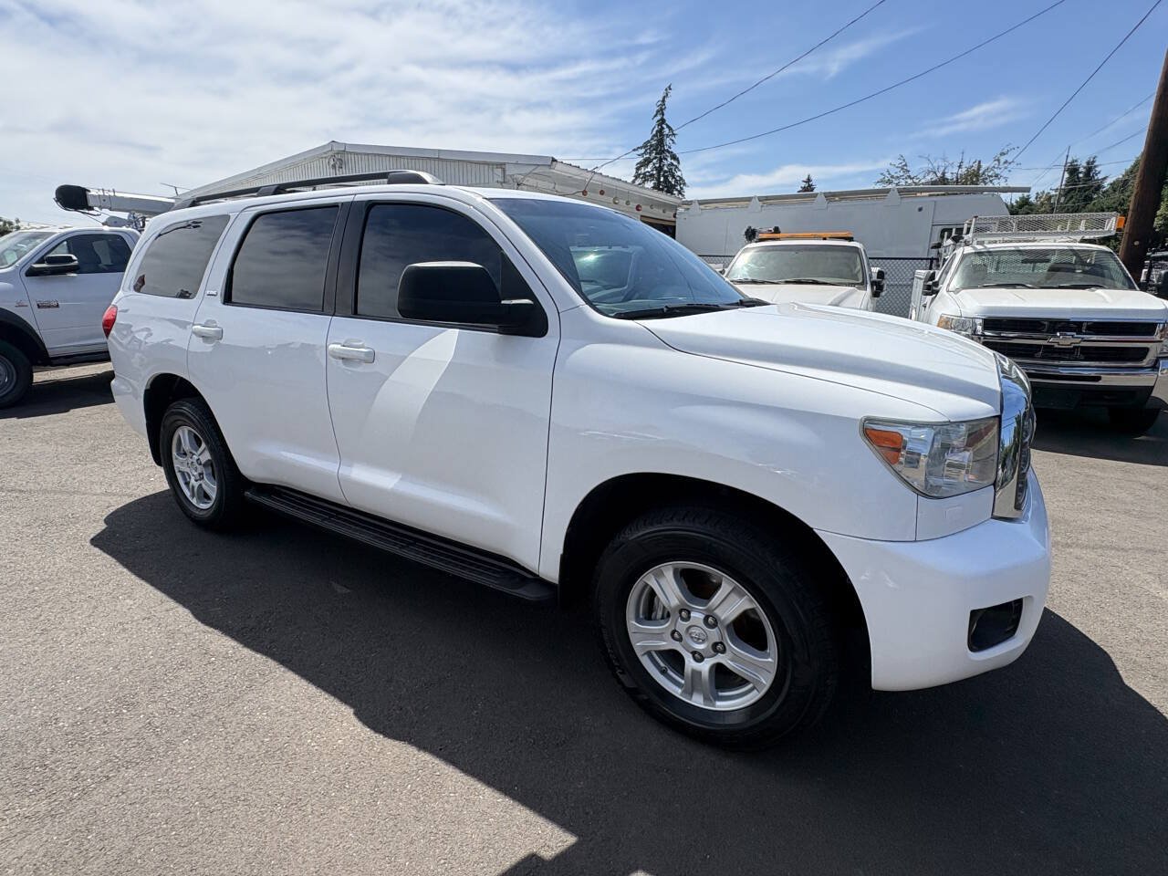 Used 2015 Toyota Sequoia SR5 AWD/4WD image 6