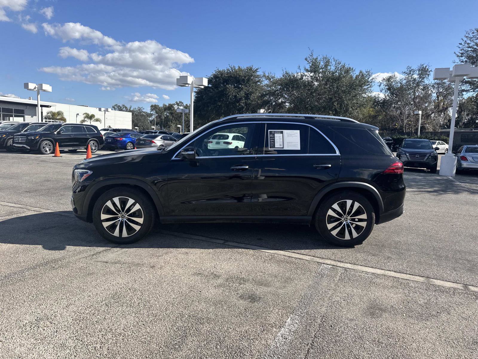 Certified 2025 Mercedes-Benz GLE 350 4MATIC image 6