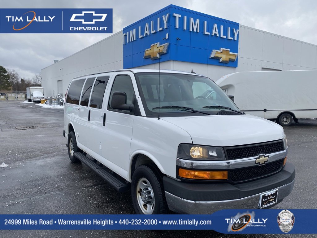 Used 2015 Chevrolet Express 2500 LT w/ LT Preferred Equipment Group image 1