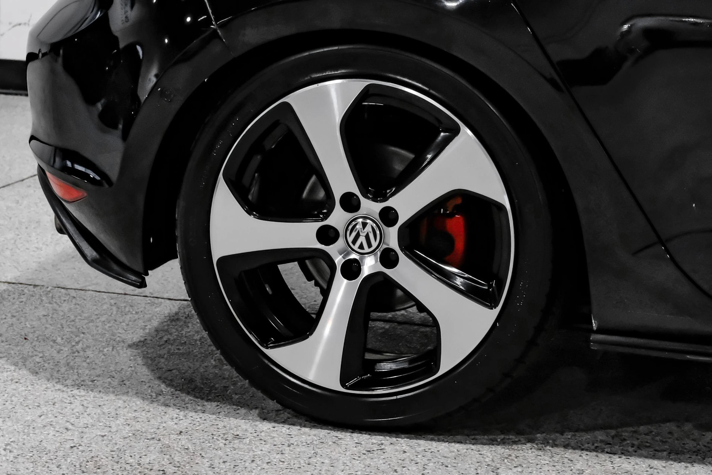 Used 2016 Volkswagen GTI SE FWD image 72