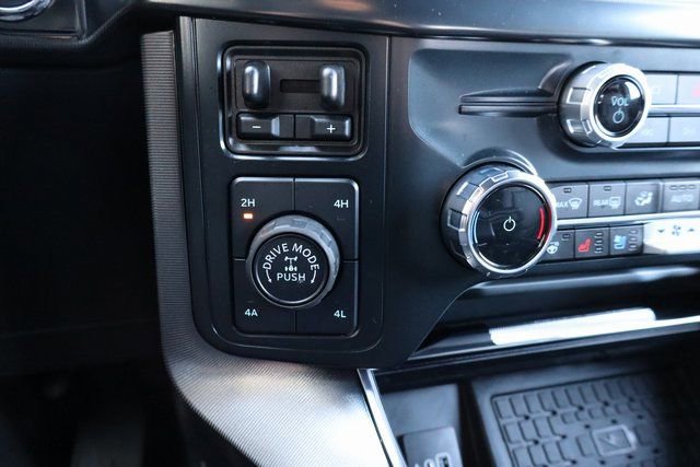 Used 2025 Ford F150 Platinum image 34